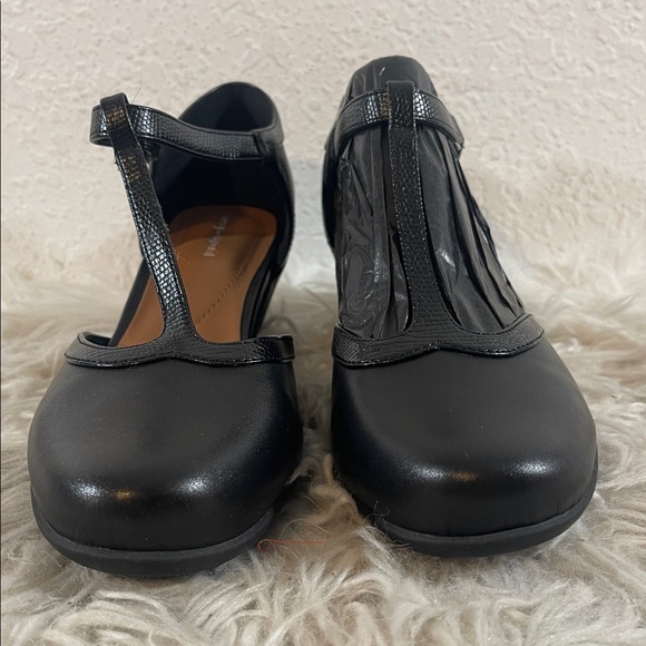 EASY SPIRIT Cara Mary Jane Pump Black Size 8W Wide Width NEW - Picture 4 of 16